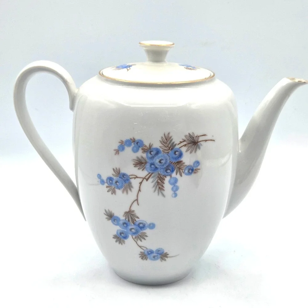 VINTAGE Bavarian Fine China Porcelain TeaPot Delicate Blue Floral Gold‎ Trim